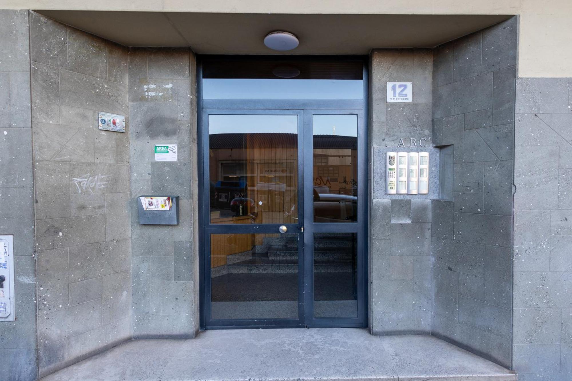 Ottoboni Apartment, 4 Persone, Balcone, Wi-fi, Stazione Tiburtina * Rom